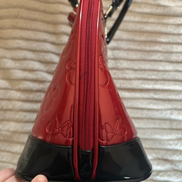 Loungefly Disney Minnie Mouse Embossed Bowling Bag w/Dustbag **Pre-Funko** - Picture 4 of 15